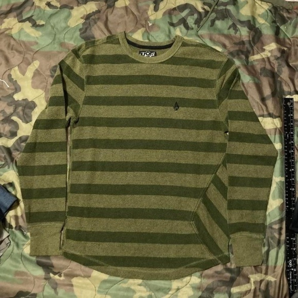 Volcom green striped thermal vintage 00s skate stone logo size S/18